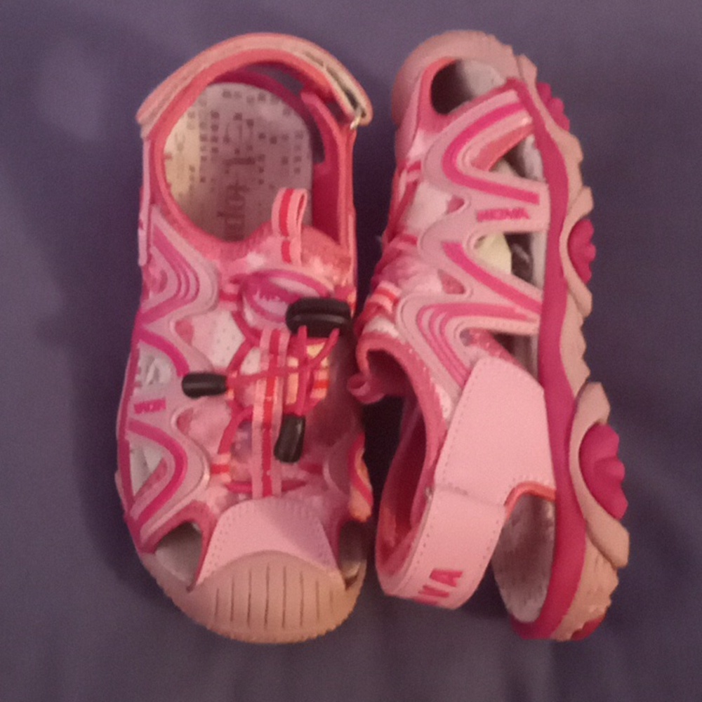 Nova Utopia girls sandals size 1